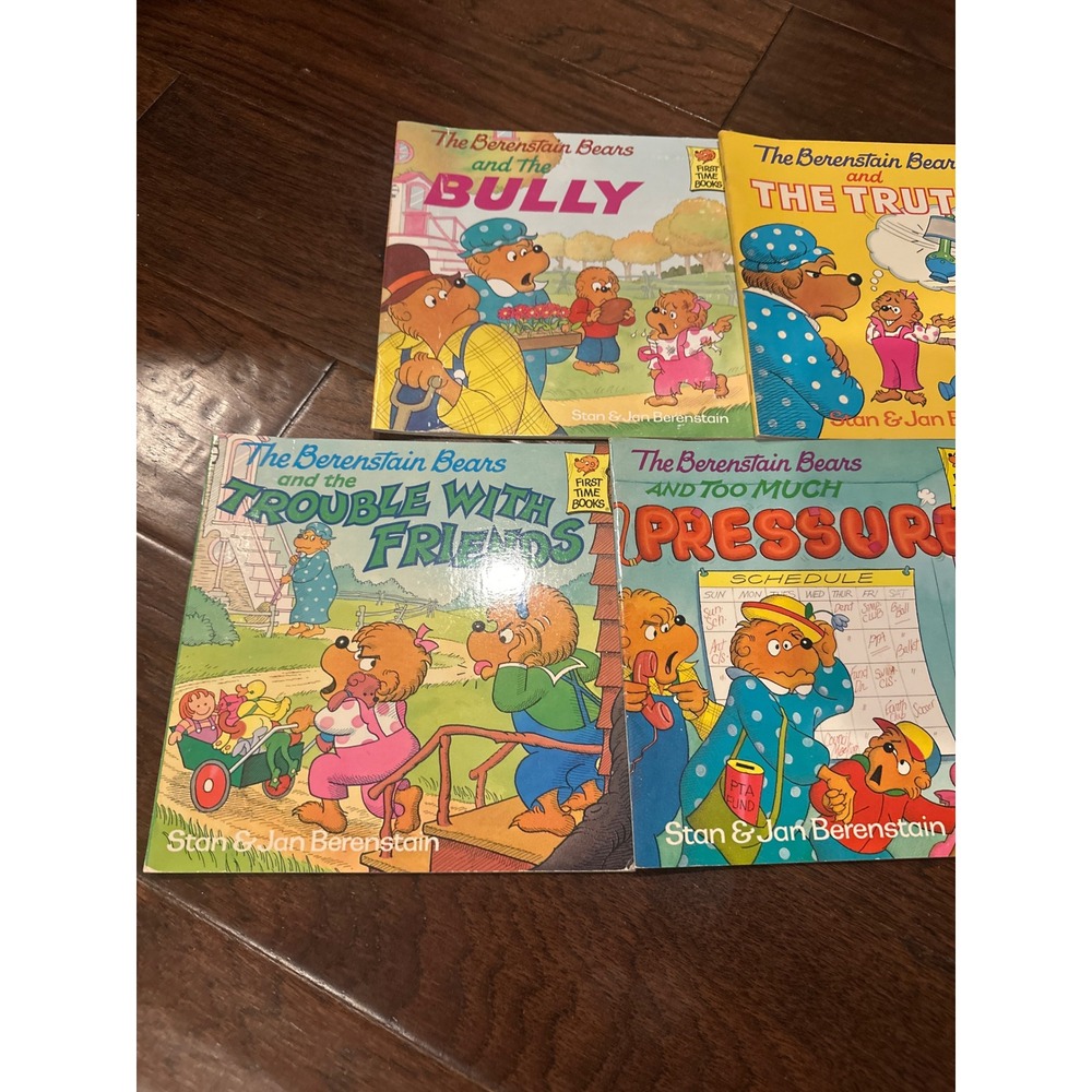 Berenstain Bears Book Lot of 7 Vintage Childrens Paperbacks Stan Jan Berenstain - Picture 2 of 4